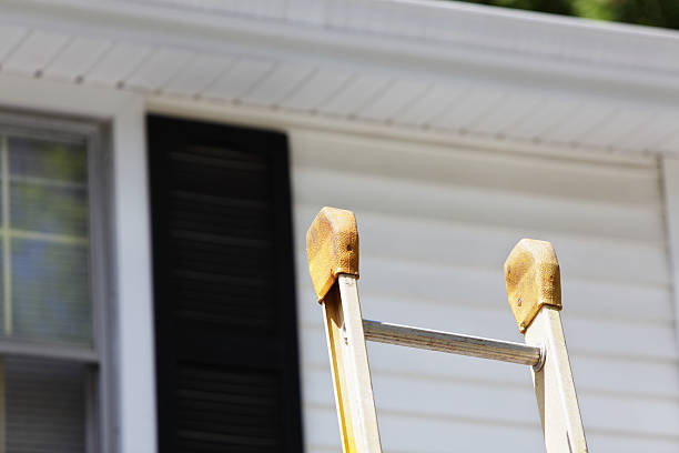 Storm Damage Siding Repair in Wedgefield, SC